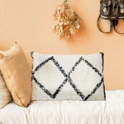 THEDECOFACTORY BERBERE BOX - <p>Coussin Effet Vintage Naturel 30x50 - Blanc -France Coussin et housse de coussin Soldes Boutique 14033622 5