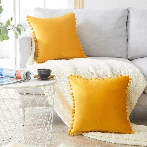 LITZEE 2pcs Housses De Coussin 45x45cm En Velours Doux Avec Boulettes Coussin Décoration Canapé Moderne Pour Salon Chambre - Housse Coussin Jaune Moutarde 3 LITZEE 2pcs Housses De Coussin 45x45cm En Velours Doux Avec Boulettes Coussin Décoration Canapé Moderne Pour Salon Chambre - Housse Coussin Jaune Moutarde – Image 3