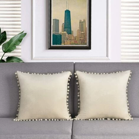 BEARSU Taies D'oreiller En Velours Blanc Crème Avec Pompons, 18 X 18 Pompons En Coton Taies D'oreiller En Velours Housses De Coussin Pour Canapé-lit, Voiture, Ensemble De 2 2 BEARSU Taies D'oreiller En Velours Blanc Crème Avec Pompons, 18 X 18 Pompons En Coton Taies D'oreiller En Velours Housses De Coussin Pour Canapé-lit, Voiture, Ensemble De 2 – Image 2