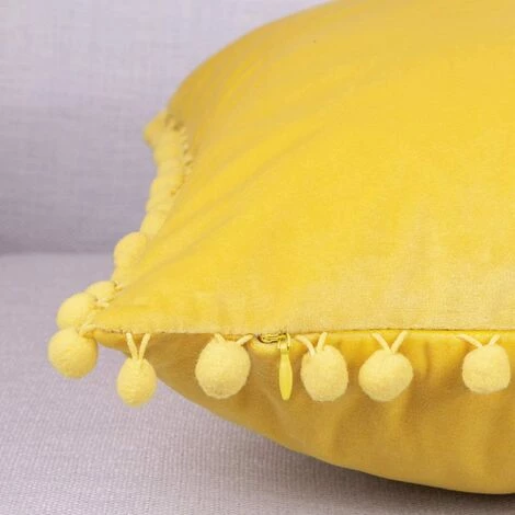 BEARSU Ashler Housses De Coussin Décoratives Avec Pompons Particules Douces Housses De Coussin Solides En Velours 12 X 20 Pour Voiture De Chambre à Coucher, Paquet De 2, Jaune 2 BEARSU Ashler Housses De Coussin Décoratives Avec Pompons Particules Douces Housses De Coussin Solides En Velours 12 X 20 Pour Voiture De Chambre à Coucher, Paquet De 2, Jaune – Image 2