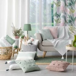 Paris Prix - Coussin Déco à Pompons "alenia" 40x40cm Rose -France Coussin et housse de coussin Soldes Boutique 36891637 3