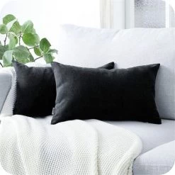 TRIOMPHE Lot De 2 Housse De Coussin 30x50cm Décoratif Canapé En Chenille Housses Coussin Decoration Chambre Carré Couleur Uni Pour Chaise,Voiture,Bureau, Noir