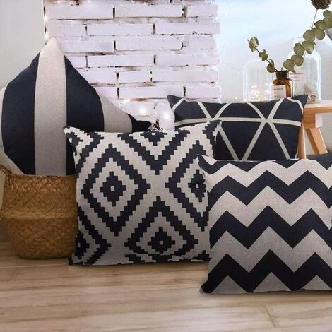 TRIOMPHE Lot De 4 Housses De Coussin Décoratives En Coton Et Lin, Bleu Foncé 45 Cm X 45 Cm, (geometrict Pattern) (Black-beige, 45X45cm) 5 TRIOMPHE Lot De 4 Housses De Coussin Décoratives En Coton Et Lin, Bleu Foncé 45 Cm X 45 Cm, (geometrict Pattern) (Black-beige, 45X45cm) – Image 5
