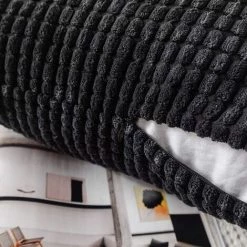 BEARSU Lot De 2, Coussin Décoratif Carré En Velours Côtelé Doux Housses De Coussin Taie D'oreiller, Décorations D'intérieur Pour Canapé Canapé-lit Chaise 18x18 Pouces/45x45 Cm (Granules Noir) -France Coussin et housse de coussin Soldes Boutique 45120007 3