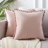 THSINDE Housses De Coussin Lombaire Avec Pompons Particules Douces Velours Solide Housses De Coussin 45 X 45 Cm Pour Canapé Canapé Chambre Voiture, Lot De 2, Rose Poudré