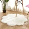 READCLY Peau De Mouton Synthétique,45 X 45 Cm Faux Peau De Mouton Imitation Toison Moquette Peau D'agneau Tapis Fluffy Soft Longhair Décoratif Coussin De Chaise Canapé Natte (Blanc, 45 X 45 CM)