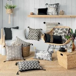 1001KDO POUR LA MAISON Coussin Pompons Coton Recycle Flowanie -France Coussin et housse de coussin Soldes Boutique 58064849 3