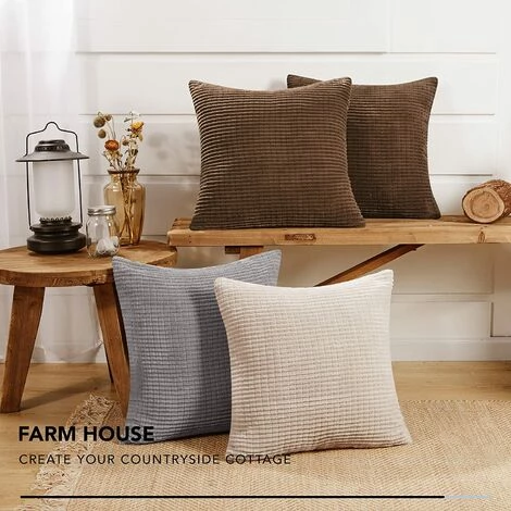 Lot De 4 Housse De Coussin Brun Foncé En Velours 45x45cm Pour Salon Housse De Coussin Decoratif GrooFoo 3 Lot De 4 Housse De Coussin Brun Foncé En Velours 45x45cm Pour Salon Housse De Coussin Decoratif GrooFoo – Image 3