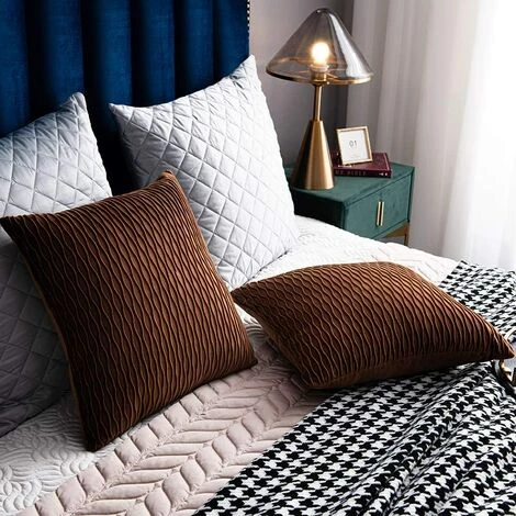ZOLGINAH Taie D'oreiller Marron Clair: 2 Pack 40cmx40cm Housse De Coussin Décoratif Carré En Velours Rayé Original Pour Canapé De Chambre 5 ZOLGINAH Taie D'oreiller Marron Clair: 2 Pack 40cmx40cm Housse De Coussin Décoratif Carré En Velours Rayé Original Pour Canapé De Chambre – Image 5