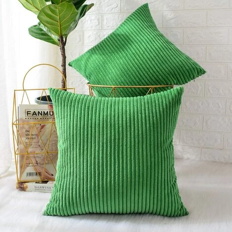 BAICCCF Coussin Et Housse De Coussin Vert Sapin, Lot De 2 Décorations Nouvel An/Noël Velours Côtelé Doux Décoratif Carré Housse De Coussin Housses De Coussin Taie D'oreiller, Décoration D'intérieur Pour Fête/Noël 45x45 Cm - Vert Sapin 1 BAICCCF Coussin Et Housse De Coussin Vert Sapin, Lot De 2 Décorations Nouvel An/Noël Velours Côtelé Doux Décoratif Carré Housse De Coussin Housses De Coussin Taie D'oreiller, Décoration D'intérieur Pour Fête/Noël 45x45 Cm - Vert Sapin