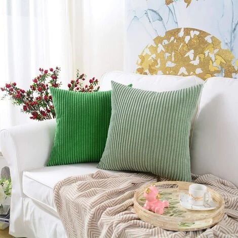 BAICCCF Coussin Et Housse De Coussin Vert Sapin, Lot De 2 Décorations Nouvel An/Noël Velours Côtelé Doux Décoratif Carré Housse De Coussin Housses De Coussin Taie D'oreiller, Décoration D'intérieur Pour Fête/Noël 45x45 Cm - Vert Sapin 5 BAICCCF Coussin Et Housse De Coussin Vert Sapin, Lot De 2 Décorations Nouvel An/Noël Velours Côtelé Doux Décoratif Carré Housse De Coussin Housses De Coussin Taie D'oreiller, Décoration D'intérieur Pour Fête/Noël 45x45 Cm - Vert Sapin – Image 5