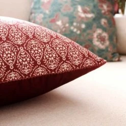 ENJOY HOME Coussin Déhoussable 30x50 Cm CAMELIA Velours Imprimé - 30 X 50 LIE DE VIN -France Coussin et housse de coussin Soldes Boutique 64994714 3