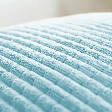 MERéTéET Lot De 2 Housse De Coussin Bleu Ciel 45x45cm En Velours Pour Maison Salon Chambre Confortable 2 MERéTéET Lot De 2 Housse De Coussin Bleu Ciel 45x45cm En Velours Pour Maison Salon Chambre Confortable – Image 2