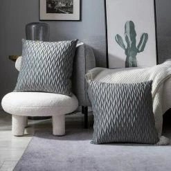 MERéTéET Housses Coussin En Velours 40x40cm Pour Salon Canapé,Lot De 2 Housses Coussin Carrés De Motif Uni Décoration Chambre, Gris 8 MERéTéET Housses Coussin En Velours 40x40cm Pour Salon Canapé,Lot De 2 Housses Coussin Carrés De Motif Uni Décoration Chambre, Gris -France Coussin et housse de coussin Soldes Boutique 65788641 4
