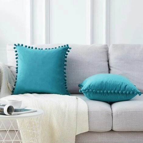 MERéTéET Lot De 2 Housses De Coussin Decoration Chambre Doux Carré En Velours Couleur Unie Housses De Canapé Avec Les Ballons Moderne Pour Salon, 50x50cm, Bleu Canard 4 MERéTéET Lot De 2 Housses De Coussin Decoration Chambre Doux Carré En Velours Couleur Unie Housses De Canapé Avec Les Ballons Moderne Pour Salon, 50x50cm, Bleu Canard – Image 4