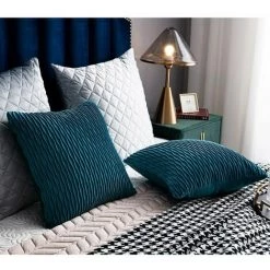 MERéTéET Taie D'oreiller Turquoise 50cmx50cm: Lot De 2 Housses De Coussin Décoratif Carré En Velours Rayé Original Pour Canapé De Chambre -France Coussin et housse de coussin Soldes Boutique 65789945 5