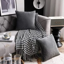 YIENJAOY Taie D'oreiller Décorative à Rayures Grises: 2 Pack 50cmx50cm Housse De Coussin Carré En Velours Original Pour Canapé De Chambre -France Coussin et housse de coussin Soldes Boutique 65809732 3