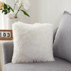 KAEJYIUT Lot De 2 Housse De Coussin De Canapé Fourrure De Luxe Decoration Canapé Maison Chambre Lit Super Doux Peluche Taie D'oreiller Décorative 40X40cm 16X16 Pouces,Blanc -France Coussin et housse de coussin Soldes Boutique 65874539 4