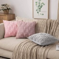 AIDUCHO Lot De 2 Housses De Coussins Tissu Laine Artificielle Et Polyester Motif Triangle Moderne Doux Lisse Confortable Taie D'oreiller à Salon Chambre Canapé 45x45CM Rose Foncé -France Coussin et housse de coussin Soldes Boutique 65883846 2