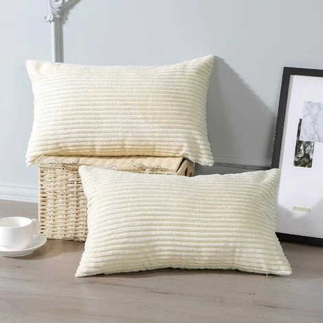 AIDUCHO Lot De 2 Housses De Coussin Décoratives 30 X 50 Cm - Velours Côtelé - Couleur Pure - Housse De Coussin Douce - Pour Canapé, Voiture, Chambre à Coucher, Maison - Beige - 30 X 50 Cm 3 AIDUCHO Lot De 2 Housses De Coussin Décoratives 30 X 50 Cm - Velours Côtelé - Couleur Pure - Housse De Coussin Douce - Pour Canapé, Voiture, Chambre à Coucher, Maison - Beige - 30 X 50 Cm – Image 3