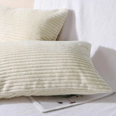 AIDUCHO Lot De 2 Housses De Coussin Décoratives 30 X 50 Cm - Velours Côtelé - Couleur Pure - Housse De Coussin Douce - Pour Canapé, Voiture, Chambre à Coucher, Maison - Beige - 30 X 50 Cm 5 AIDUCHO Lot De 2 Housses De Coussin Décoratives 30 X 50 Cm - Velours Côtelé - Couleur Pure - Housse De Coussin Douce - Pour Canapé, Voiture, Chambre à Coucher, Maison - Beige - 30 X 50 Cm – Image 5